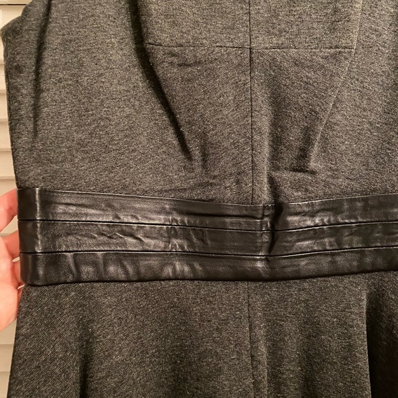 Milly grey dress with leather waistband - Picture 2 of 4